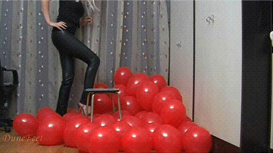 DuneFeet special video no. 25  NEUN UND VIERZIG RED BALLOONS