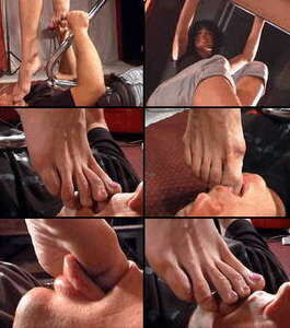 Foot worship 04