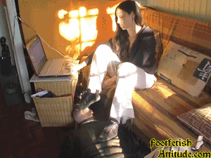 Maéva stinky sneakers, socks and feet worship and smelling
