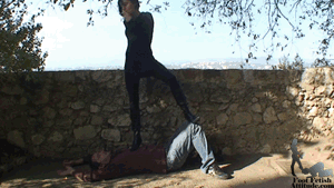 Zaza high heel boots trample / HD