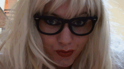 DOMINATRIX BLONDE BITCH