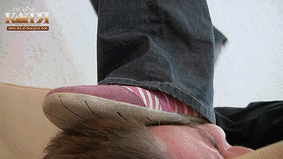 14-002 - Severe Head and Face Trampling (WMV - HQ - High Definition)