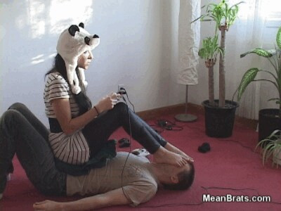 Gamer Girl\s Footstool