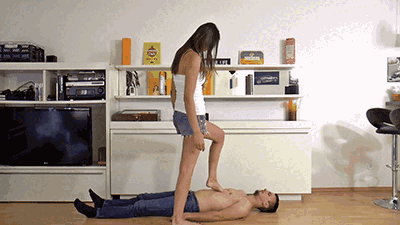 Tip-toe Trampling - extreme abs ************