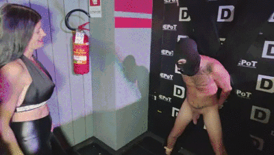 Ballbusting for the mini-slave