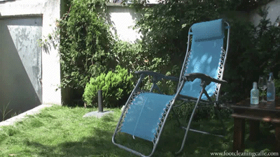 Hot summer foot cleaning 1