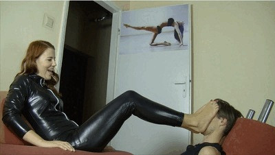 fd - g - BLACK SUIT OF GABRIELA - FULL - HD 1280x720