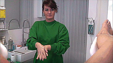 Allegra Smith - urethral dilator under current