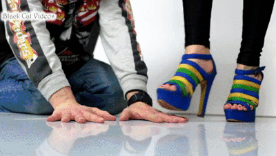 Ambra Handtrample 01 (floorview)