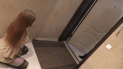 NICOLE - Slave girl - Came home in the evening - Shoes, pantyhose and foot worship - FULL (wmv)