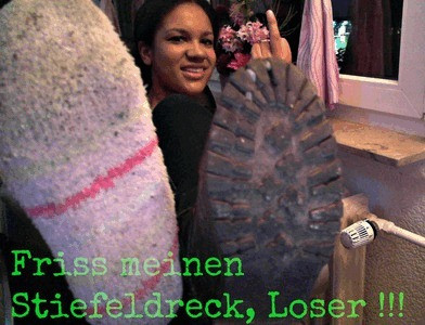 Im partying, YOU lick my dirty boots !