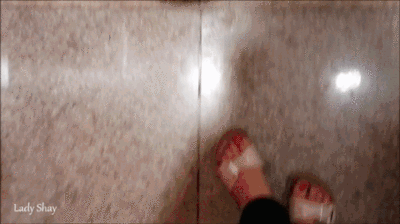 Airport female restroom - Spain