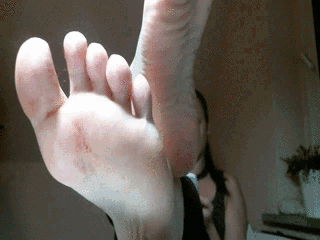 addicted to my feet *ignor*