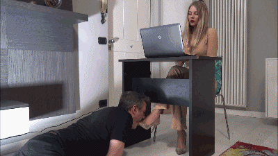 GABRIELLA - My office slave - PART 1: Shoe worship