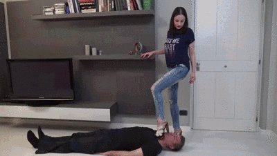 Abbie Cat - A full day with my slave - Dirty soles cleaning, shoe worship (MP4 FULL HD)