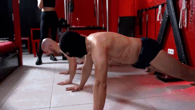 Push Up Competition - Lady Iveta