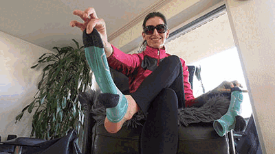Smell my sweaty shoes, socks and feet after jogging!