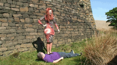 Sophies Trampling At The Castle