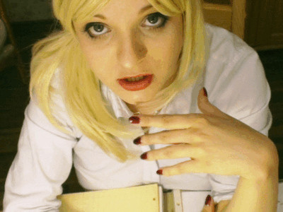 Deine sadistische Chefin!